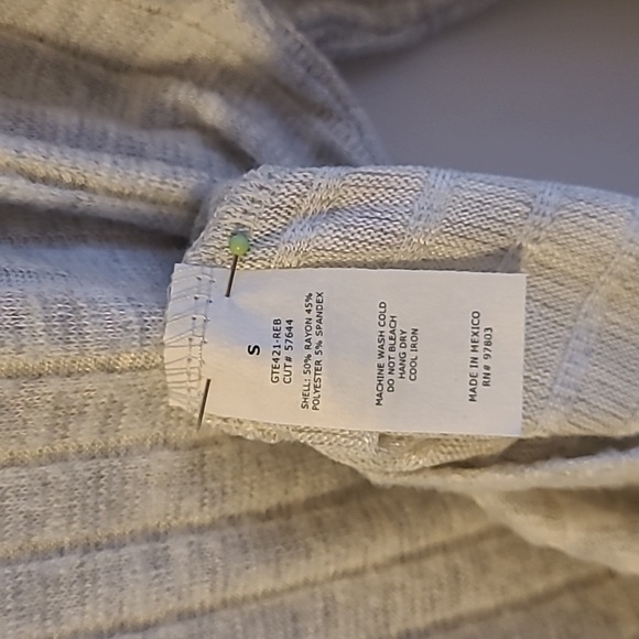 Green Envelope top, small, Heather gray. - Picture 4 of 4